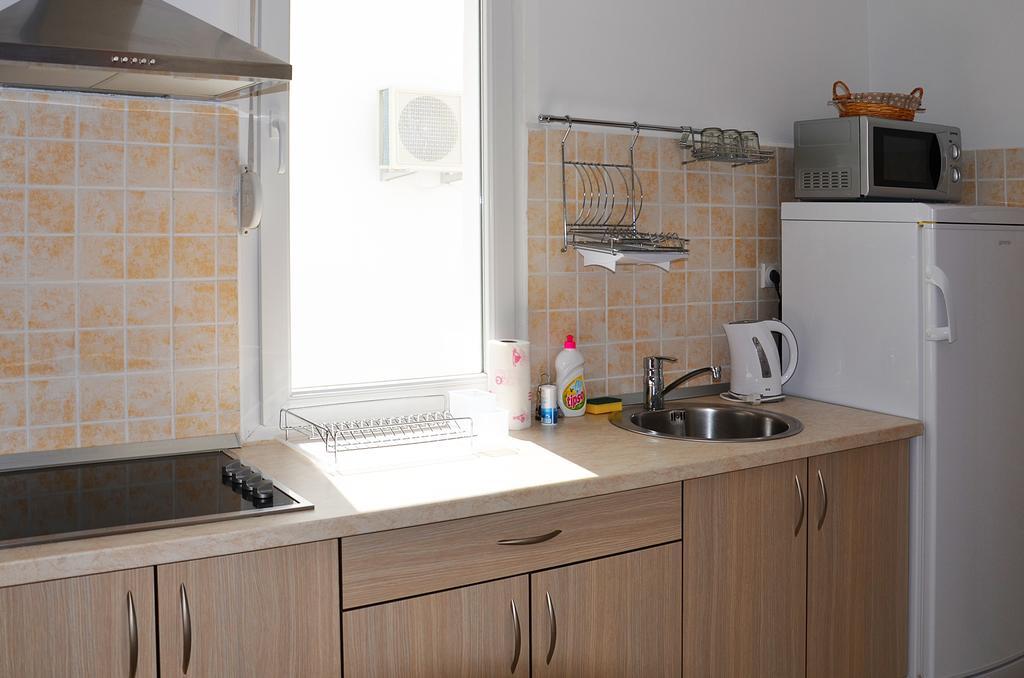 Apartments Riverside تْشيرسيك نوفي الغرفة الصورة
