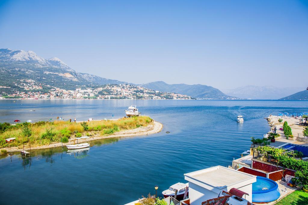 Apartments Riverside تْشيرسيك نوفي المظهر الخارجي الصورة