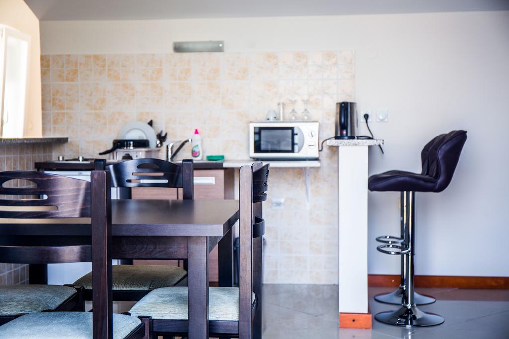 Apartments Riverside تْشيرسيك نوفي المظهر الخارجي الصورة