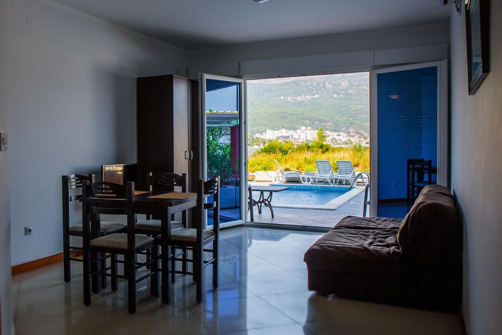 Apartments Riverside تْشيرسيك نوفي المظهر الخارجي الصورة