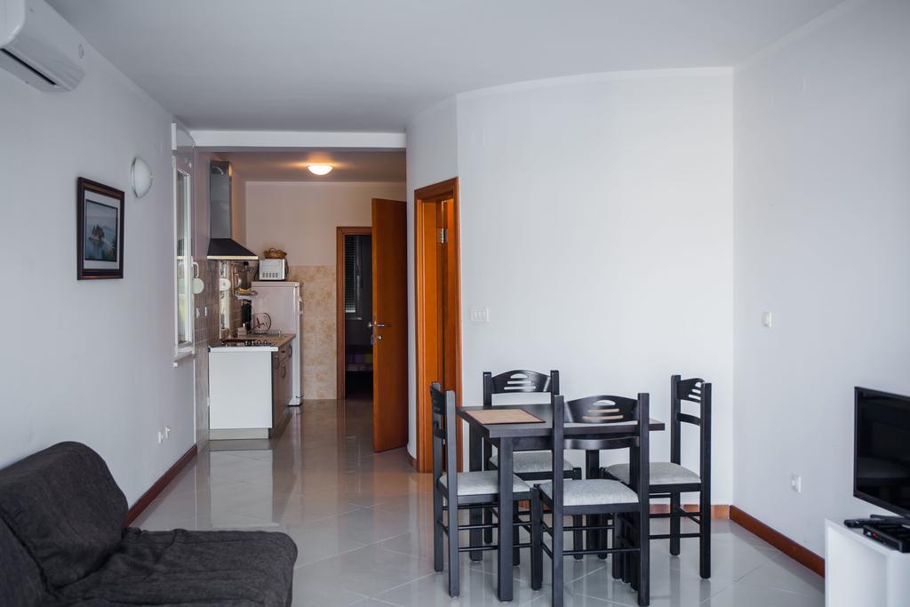 Apartments Riverside تْشيرسيك نوفي المظهر الخارجي الصورة
