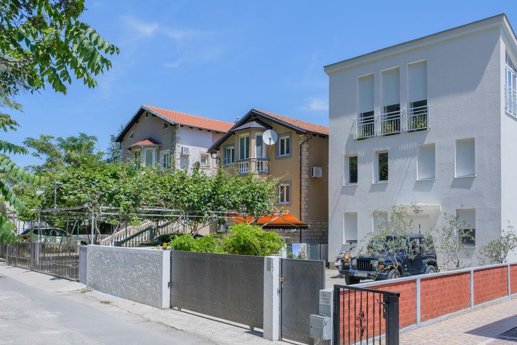Apartments Riverside تْشيرسيك نوفي المظهر الخارجي الصورة